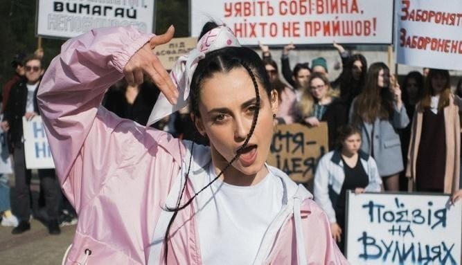Alina Pash отвечает хейтерам и комментирует свои поездки в Россию и Крым
