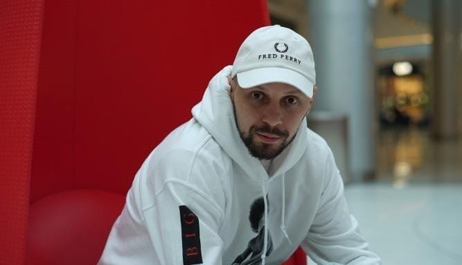 «Рэпер ли он ?»: четвертая серия авторского влога Лиона