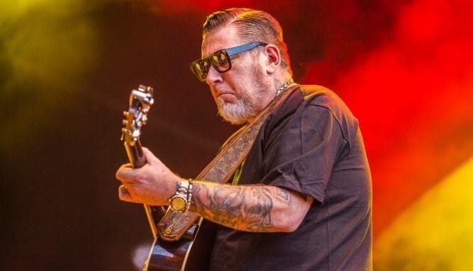 Everlast впервые за семь лет выпустил полноценный альбом