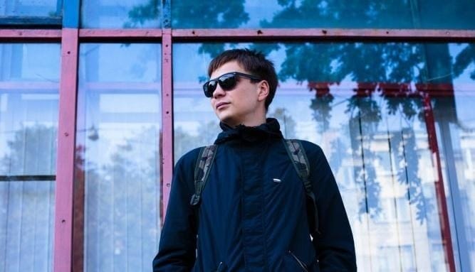 «Залетаю с калашом в лагерь к украинцам»: новый ЕР Гнойного — тотальный дисс на Украину
