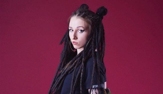 Олдскульний Ніндзя представила новый проект Olive Taud. Смотрим её дебютное видео