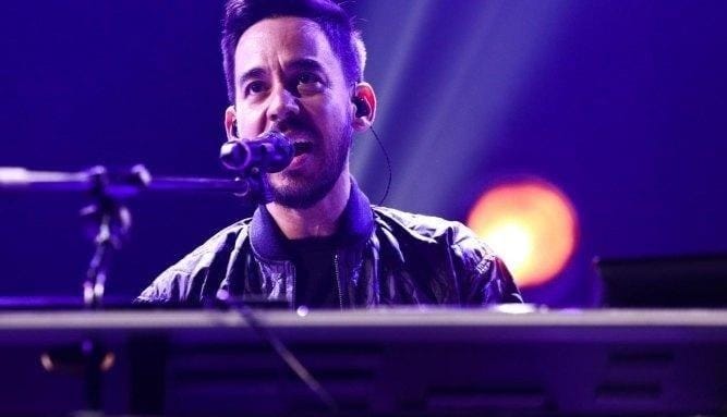 Mike Shinoda вместе с публикой исполнил легендарный трек группы Linkin Park