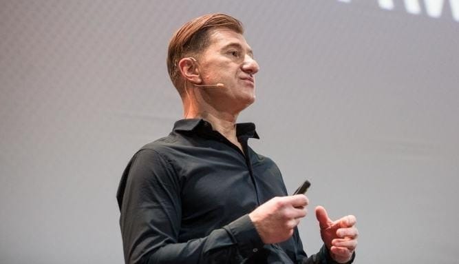 Юрий Никитин: KAZKA, рэп в Украине, роман с Астафьевой