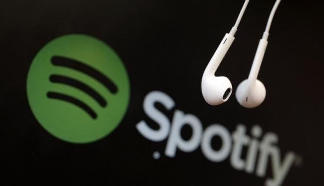 Spotify представил список самых популярных песен десятилетия. 1 место — у рэпера