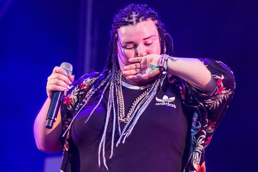 alyona alyona в ролі персонажа з GTA в новому відео “Дикі танці”