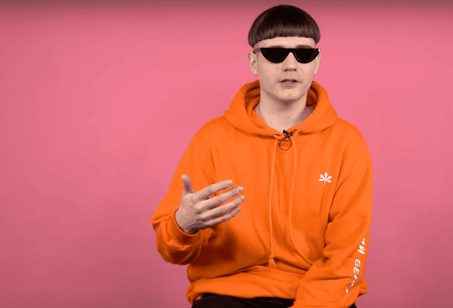 Новый герой шоу “Поясни за трек” — XXV кадр