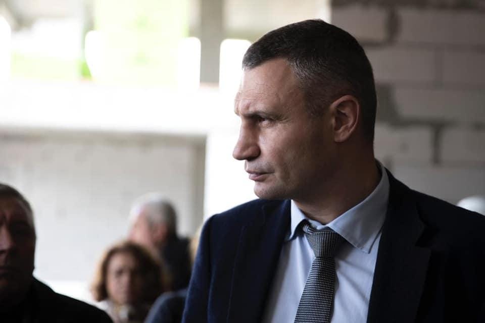 В Києві закриють всі заклади торгівлі, окрім продуктових магазинів, АЗС та аптек