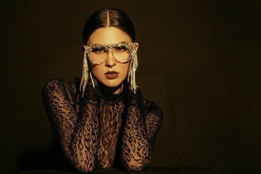 Maruv выходит из карантина с новой песней “I want you”