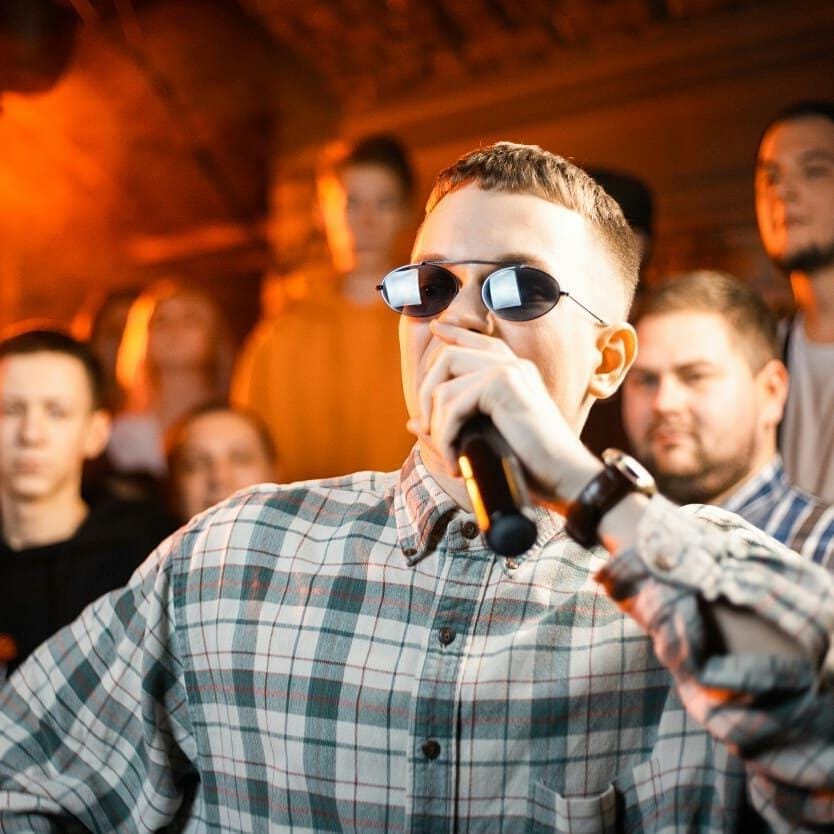 Победитель второго сезона “Slovo: Back 2 Beat” Сдобрымутром выпустил первый за долгое время сингл