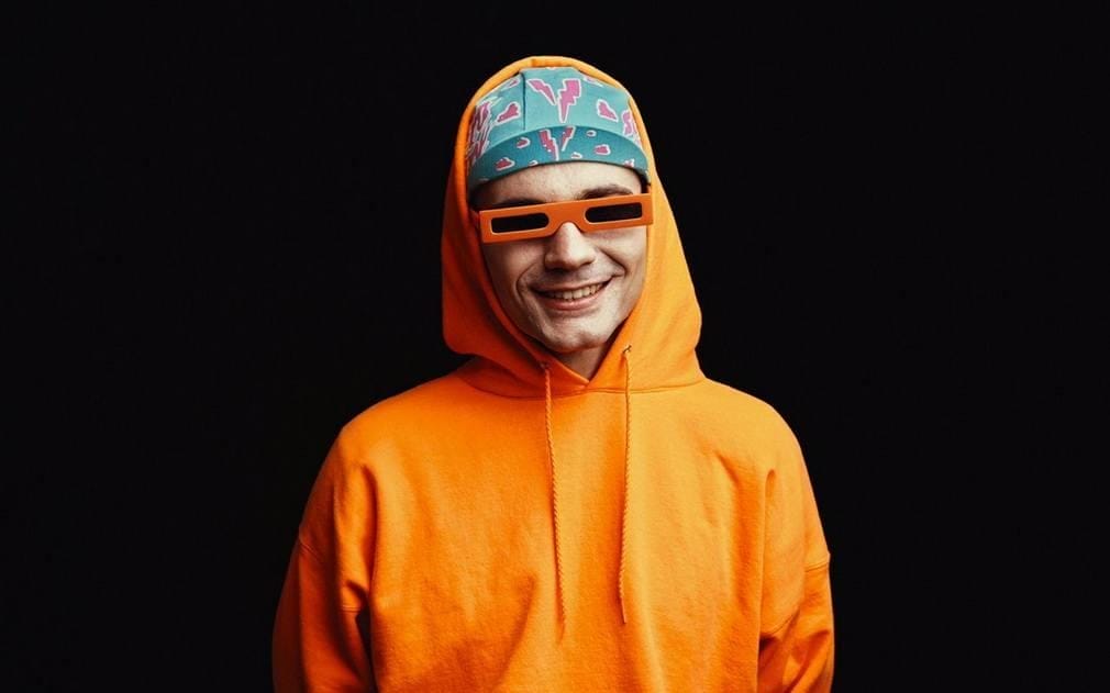 “Вверх дном” — новый сингл XXV кадр, записанный для финала конкурса «Open rap.ua»