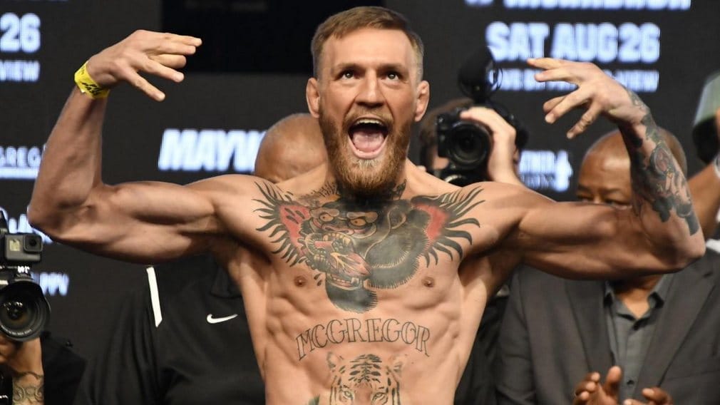 Конор Макгрегор повертається, а бренд Undefeated допомагає йому іграшками