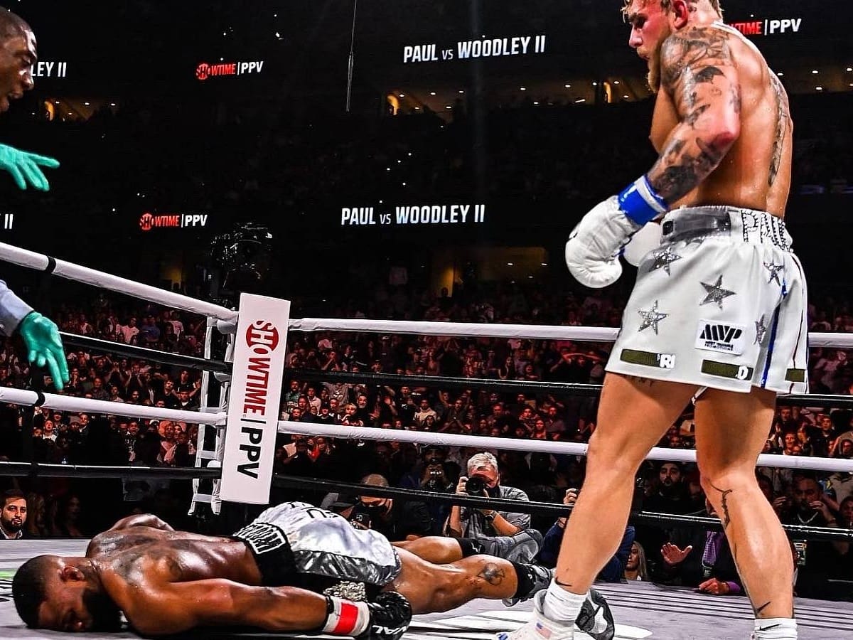 Блогер Джейк Пол відправив у нокаут екс-чемпіона UFC