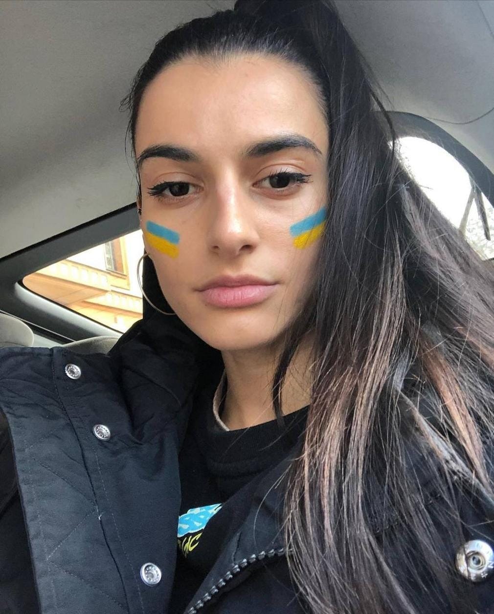 Vikki Flowz «Ukrained»