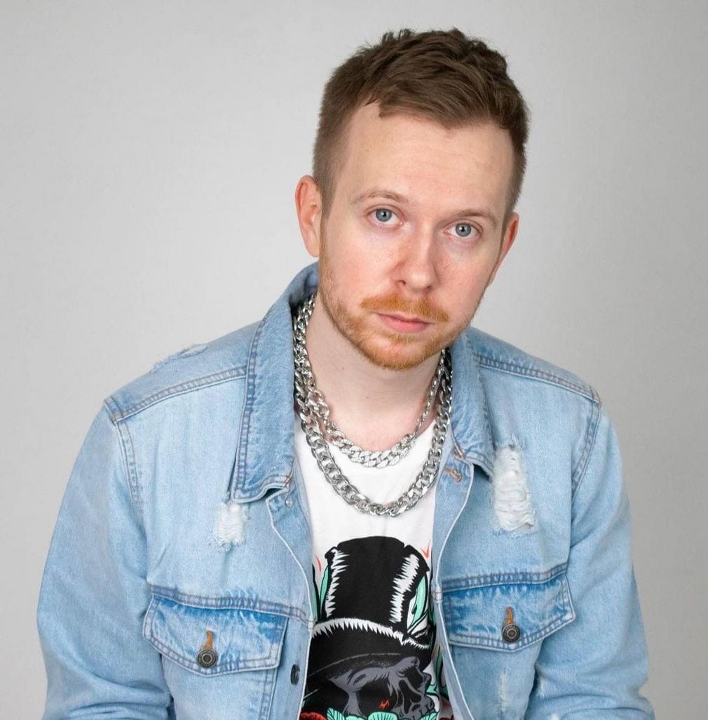 Valentine Lawrence «Оплачу За Тебе Комуналку»
