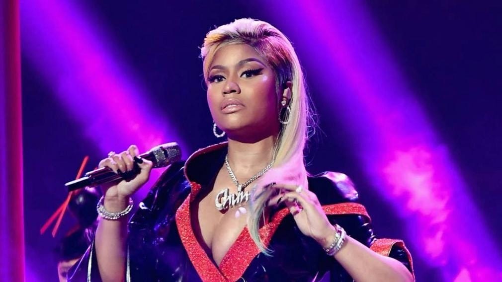 Nicki Minaj «Super Freaky Girl»