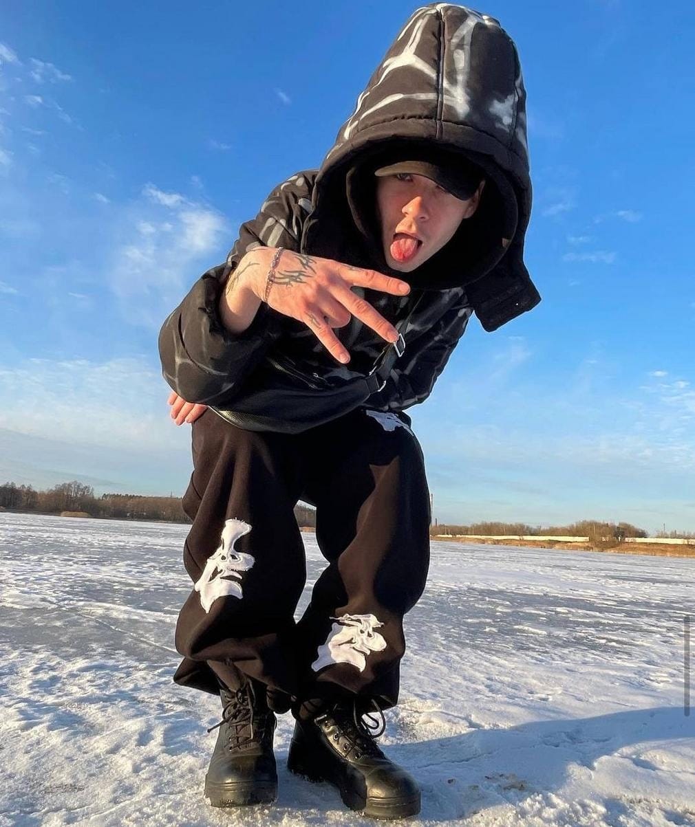 LIL MOREDOP3, STAS AZARENKO «Час»