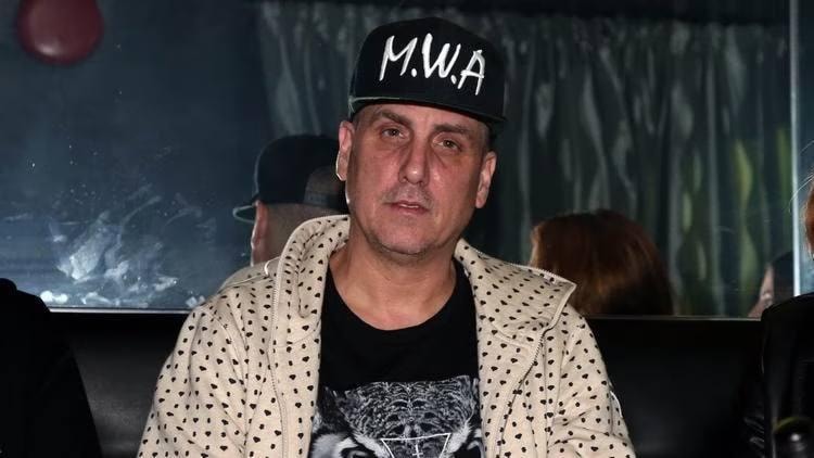 Культовий саундпродюсер Майк Дін випустив платівку «4:23»