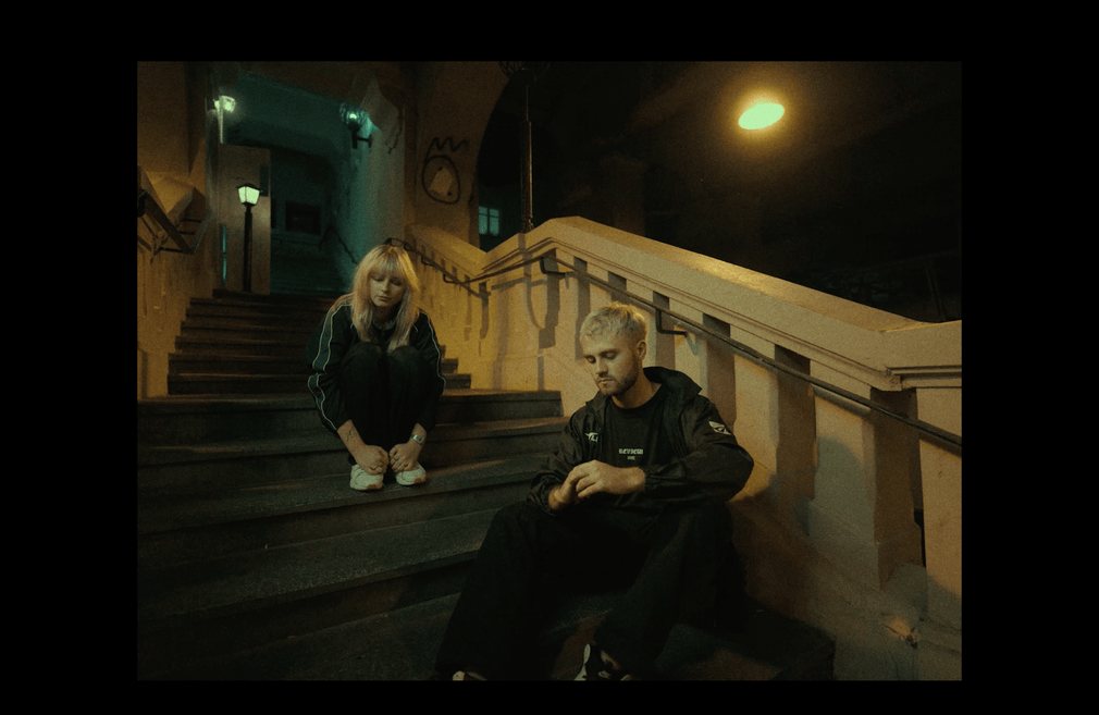 NASTEISHA, Santorin та INSOMNIA представили кліп «НЕПОМІТНА»