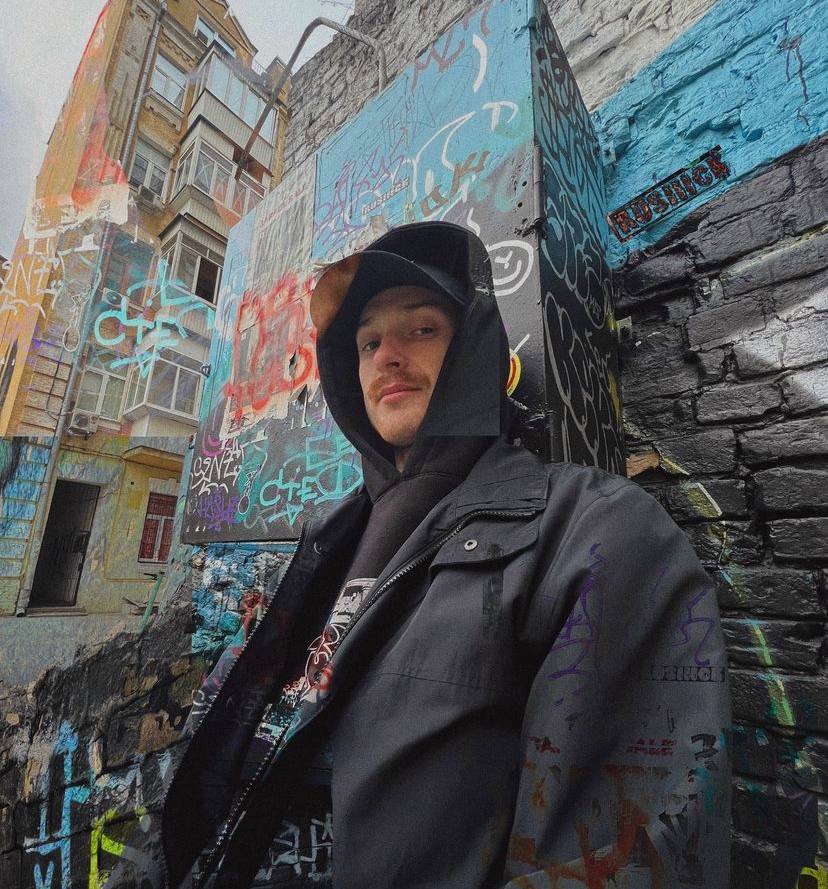 «DOGHIGH» – колаба від RUSIIICK, Misha Substance та sexnesc
