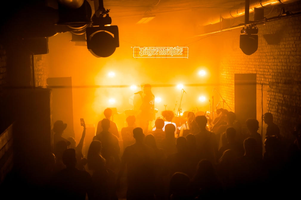 Young Blood Live: як пройшов шоукейс із молодими артистами, трьома сценами й «Просмажкою»