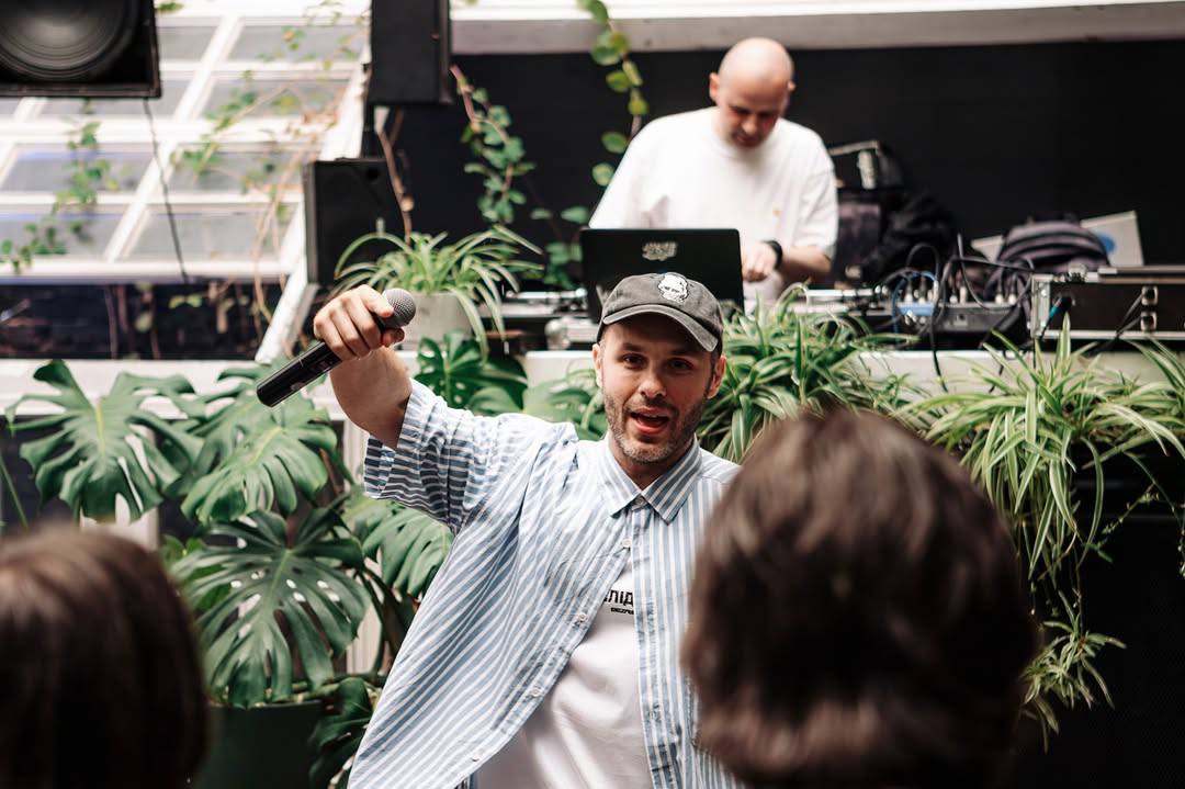 Zombo випустив кліп «Одноразовий»