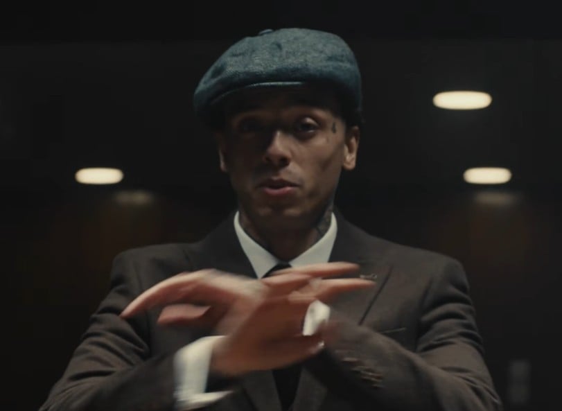 Сentral Cee дропнув кліп «Iceman Freestyle» в образі Томаса Шелбі